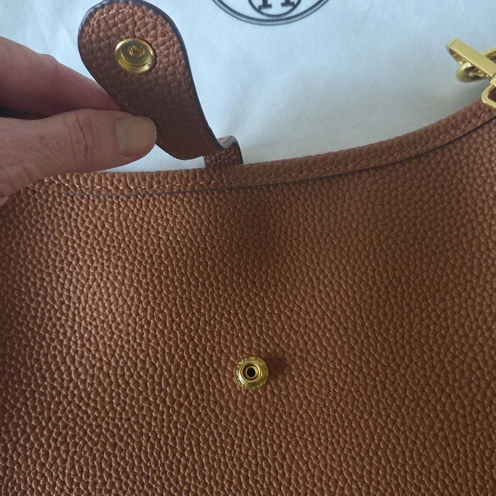Beautiful Replica Halston Cross Body Bag. Great Condition! Tan, Gold Hardware. - Picture 6 of 11